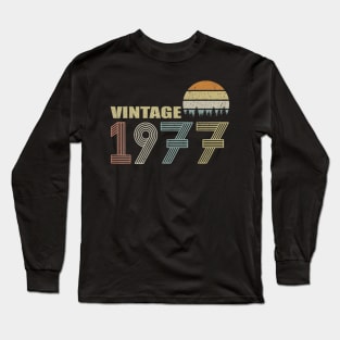 43th Birthday Gift Vintage 1977 Classic Men Women Long Sleeve T-Shirt